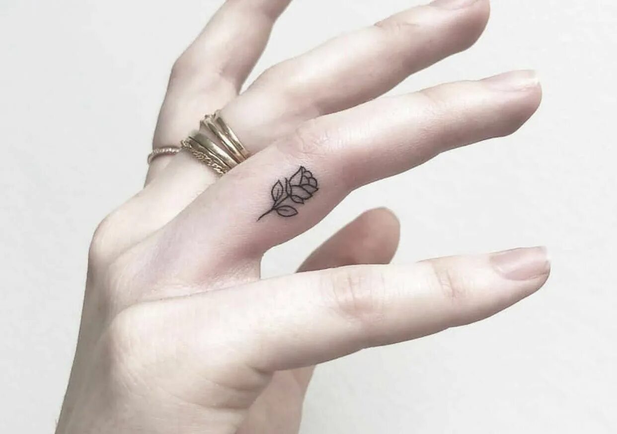 Rose finger