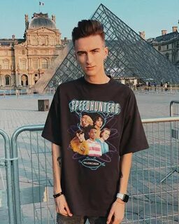 Блоггер сережа