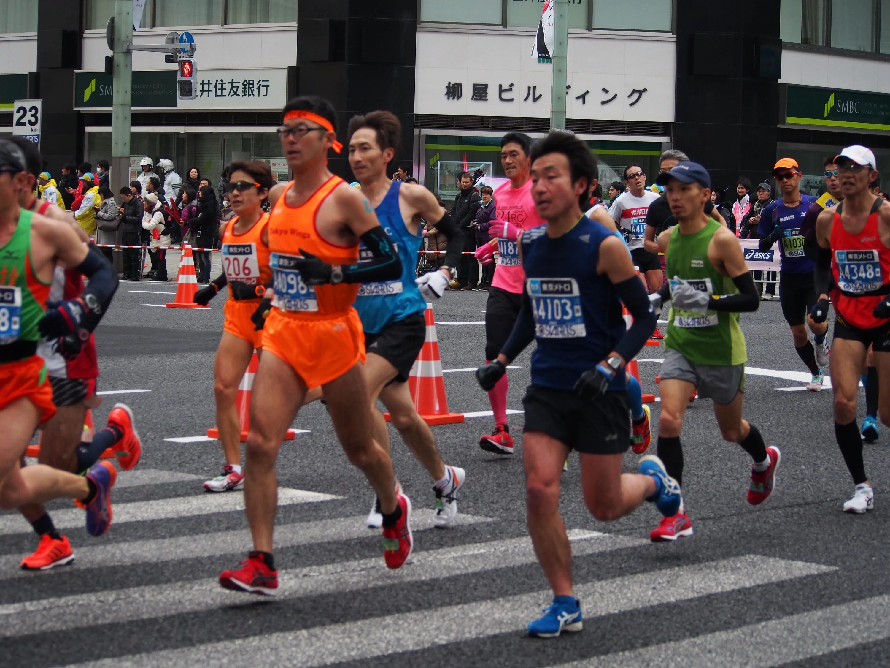 Марафонцы в Японии. Tokyo Marathon 2024 Medal. Tokio Marathon 2024.