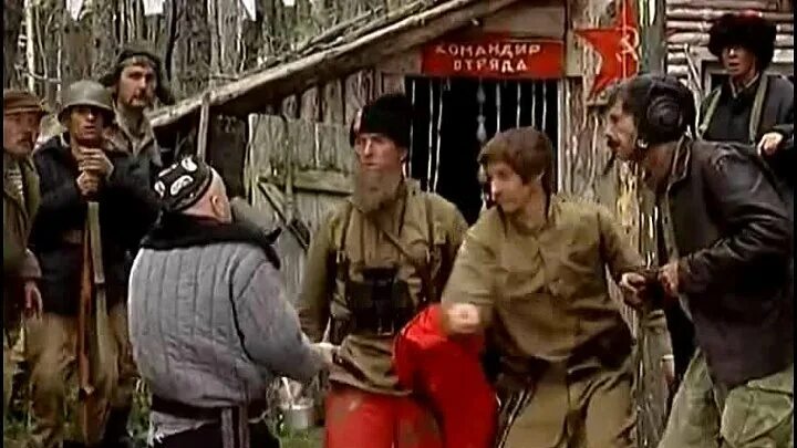 Маски шоу в партизанском отряде. 1997 маски шоу. Маски шоу партизанский отряд. Маски в партизанском отряде. Маски-шоу маски в партизанском отряде.