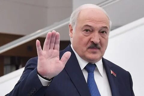 Лукашенко уволил