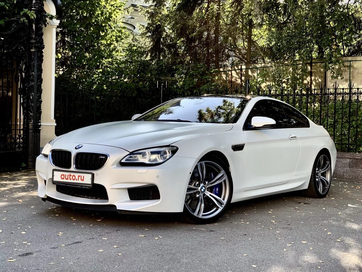 Auto ru б. БМВ м6 белая. BMW m6 f13 белая. БМВ м6 купе белая. BMW 6 f13 белая.