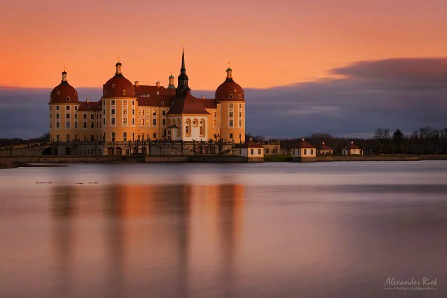 Golden castle. Golden castles. Золотой замок фон. Golden castles. Дворец из драгоценных камней.