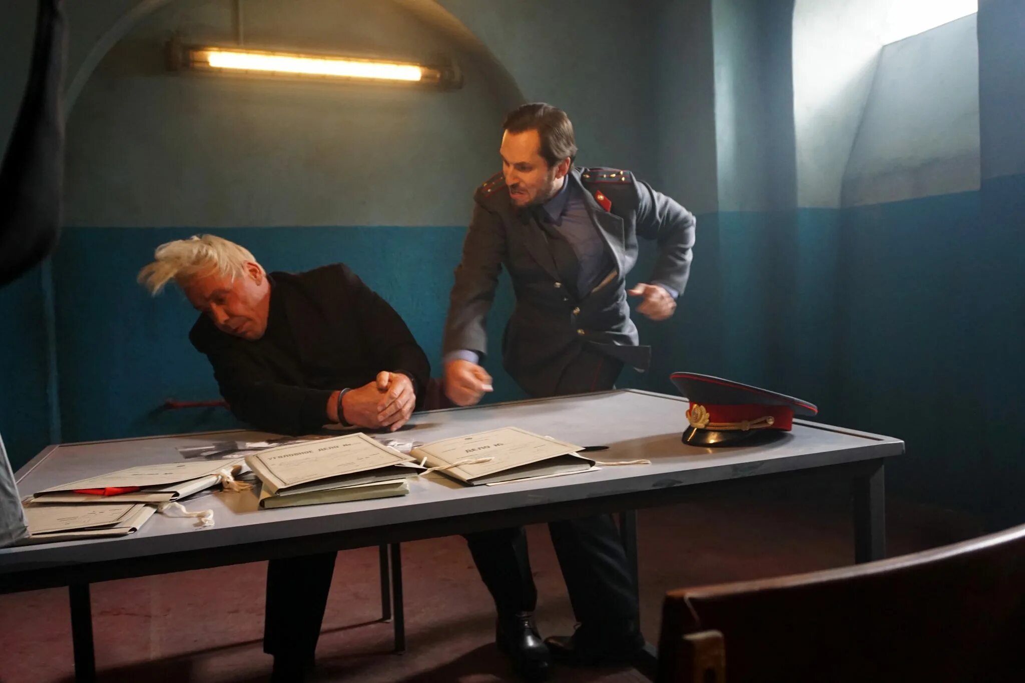 Lindemann ich hasse. Till lindemann ich hasse kinder ревва. lindemann ich hasse kinder актеры клипа. линдерман снимался в фильме с реввой. ich hasse kinder lindemann кадры из клипа.