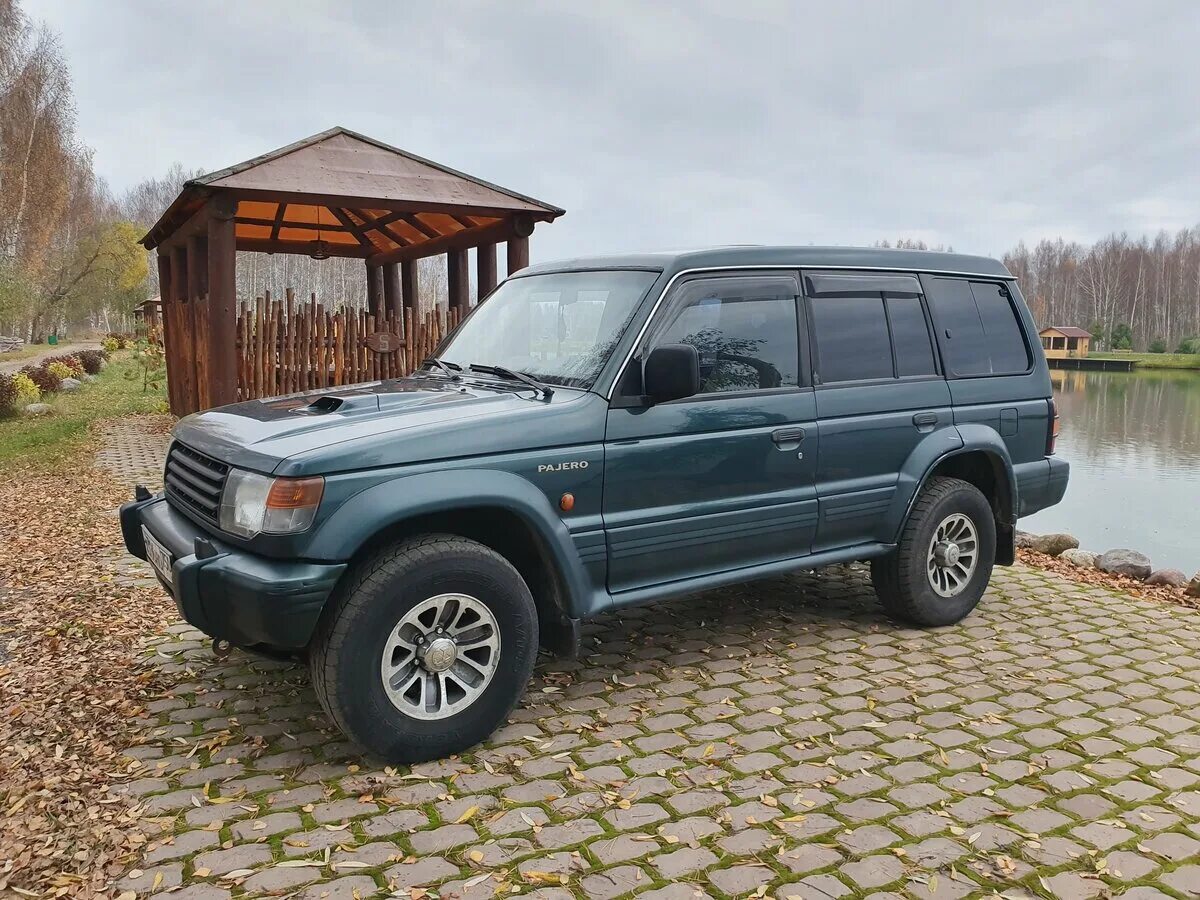 Купить митсубиси паджеро 2 дизель. Мицубиси Паджеро 2 1997. Mitsubishi Pajero II 1997. Митсубиши Паджеро 2 поколения. Митсубиси Паджеро 1997.