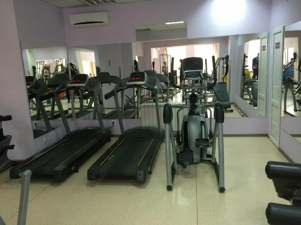 тренажерный зал триумф астрахань. спортивный зал астрахань. рубикон астрахань тренажерный зал. бабаевского 31 б астрахань. тренажерный зал казань на проспекте победы.