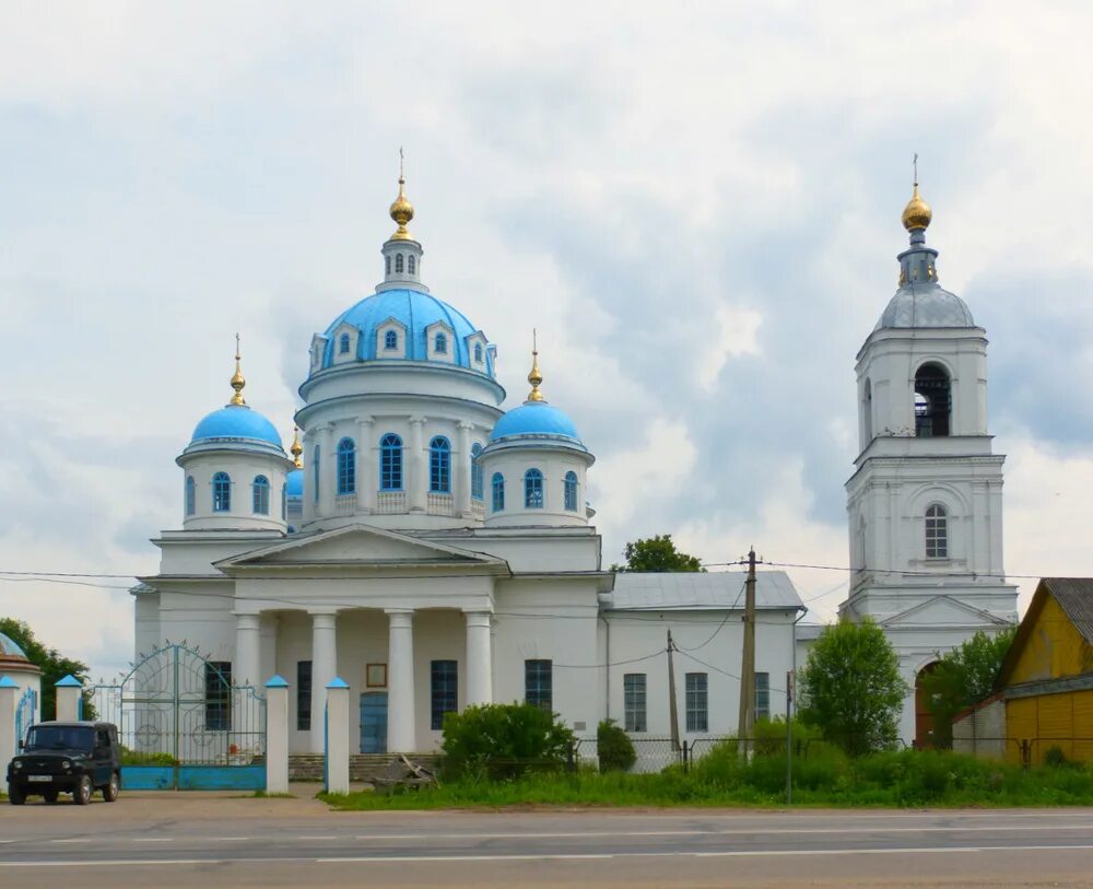 Село нова. Храм Святого духа новое Ярославская область. Храм Сошествия Святого духа село новое. Храм Святого духа Переславль. Храм Святого духа в Переславле Залесском.