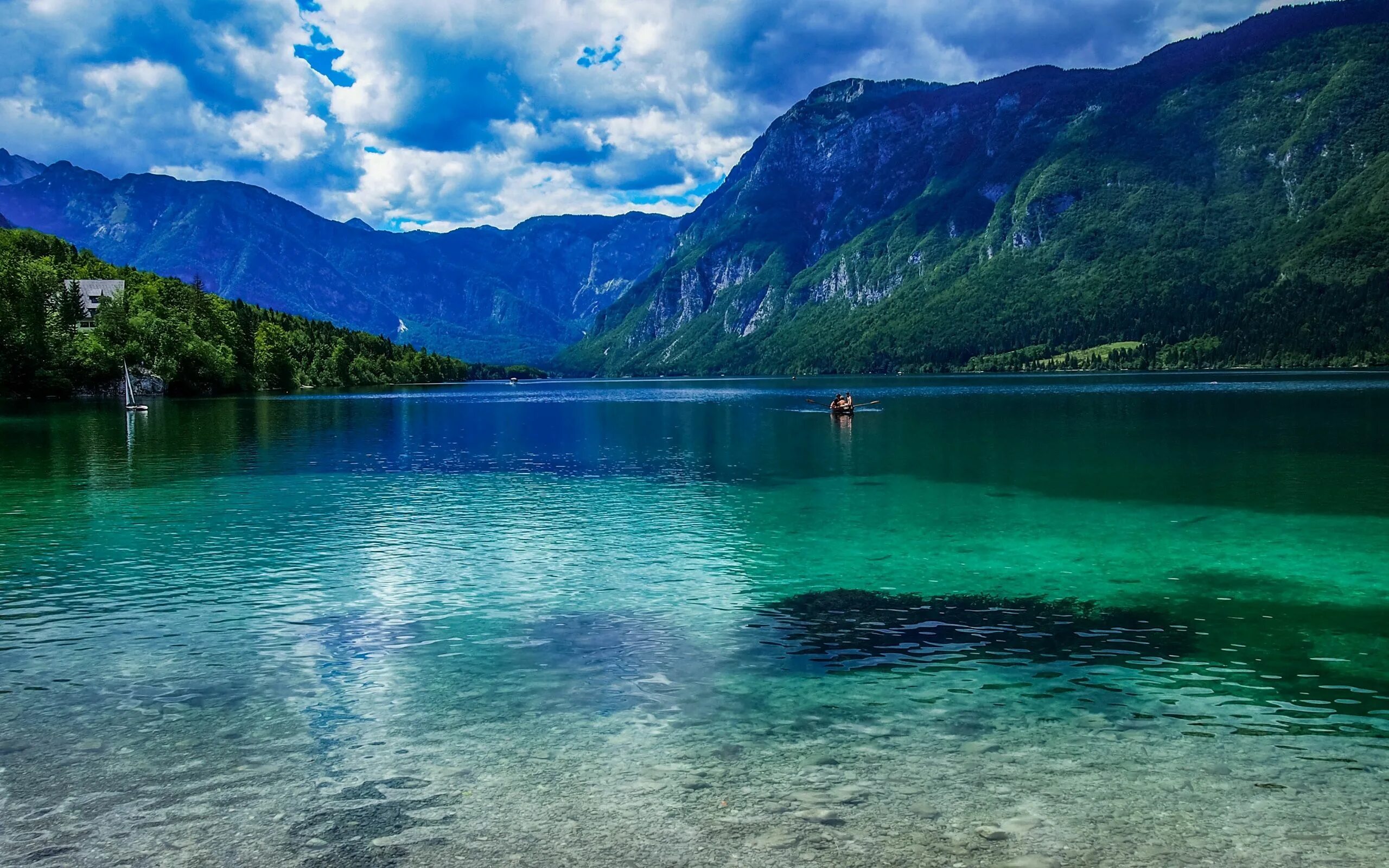 Lake download. Озеро Рица Абхазия. Абхазия горы Рица + голубое озеро. Озеро Рица Абхазия лето. Озеро Рица Абхазия обои.