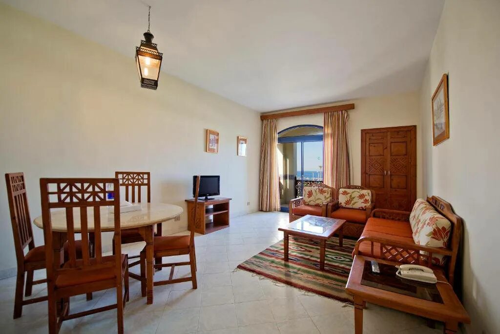 Амфора бич 5 шарм эль шейх. Amphoras Beach Resort 5 Шарм-Эль-Шейх. Otium Family Amphoras Beach Resort 5. 5 Отель Amphoras Beach. Amphoras Beach (ex. Shores Amphoras) 5*.