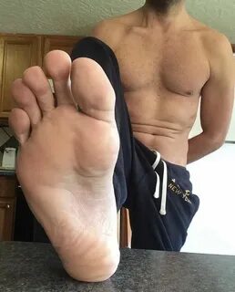 Man feet 18