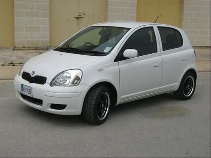 Toyota vitz 2000
