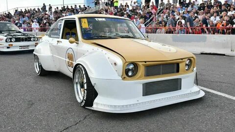 Авто правим