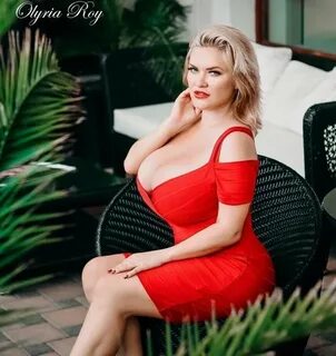 Грудастая любит