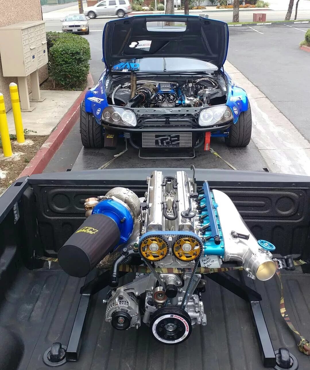 Два двигателя на автомобиле. Хот род v16. 2011 donkervoort d8 gto. Hemi 426 supercharger. Два двигателя на автомобиле.