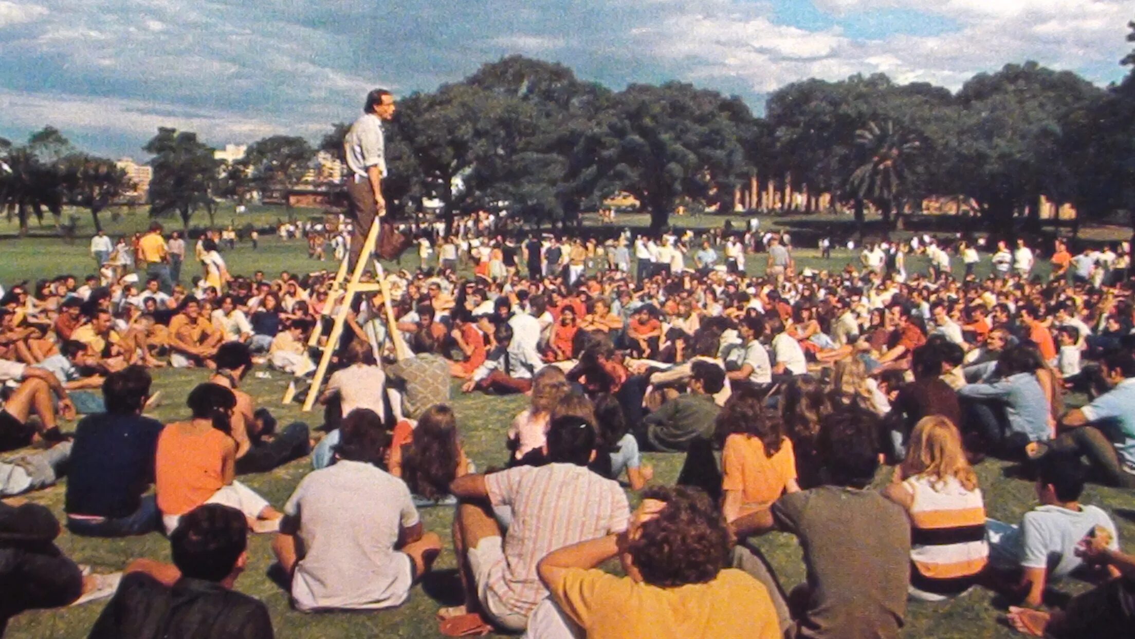 Спикерс Корнер парк гайд парк. Hyde Park уголок оратора. Speakers Corner in Hyde Park. Уголок оратора в гайд парке. Where was the speaker