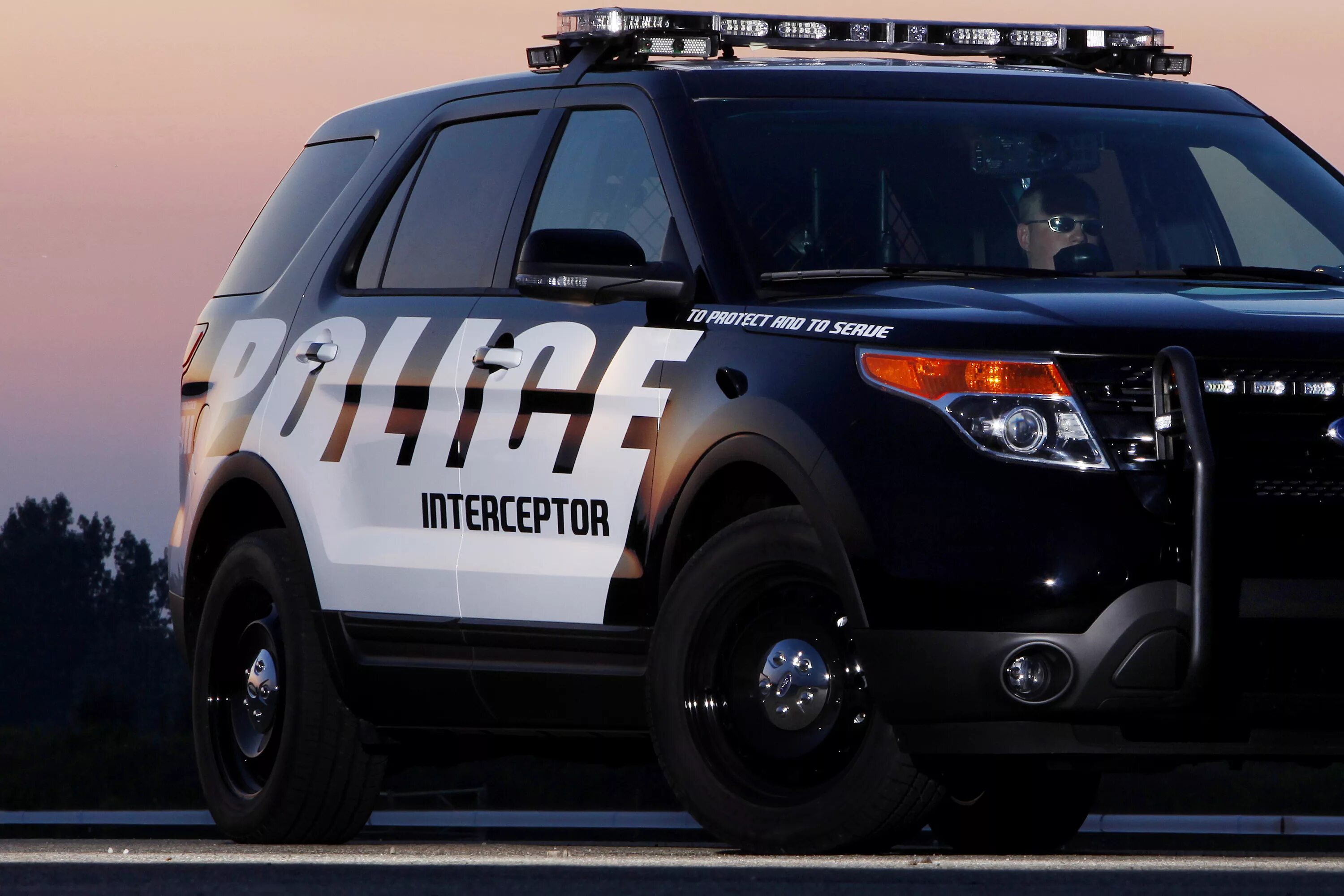 Полицейская машина 7 букв. Форд эксплорер Police Interceptor. Ford Explorer 5 Police Interceptor. Форд Police Interceptor. Ford Explorer Police Interceptor.
