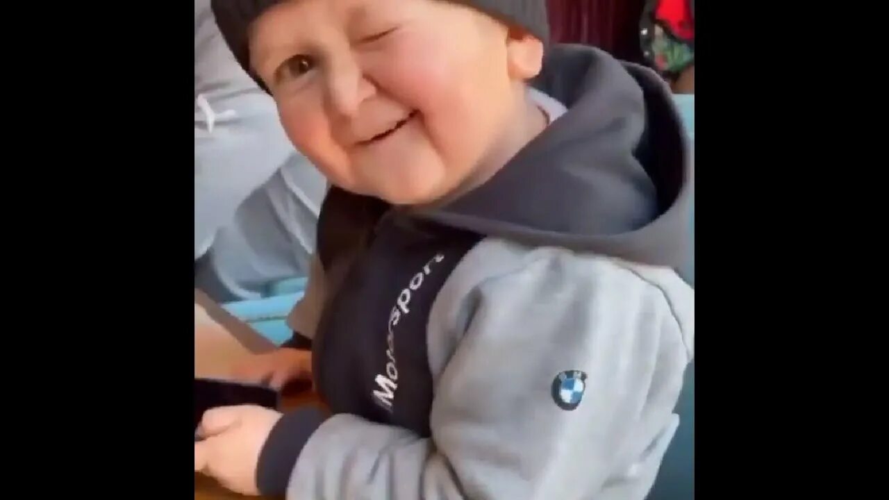 Хасбик мемы. У хасбика есть сестра. Хасбик. Хасбик и абдурозик. Хасбик 777 хасбик.