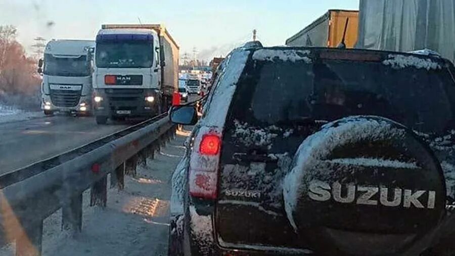 Пробка на дороге. Что случилось на киевском направлении