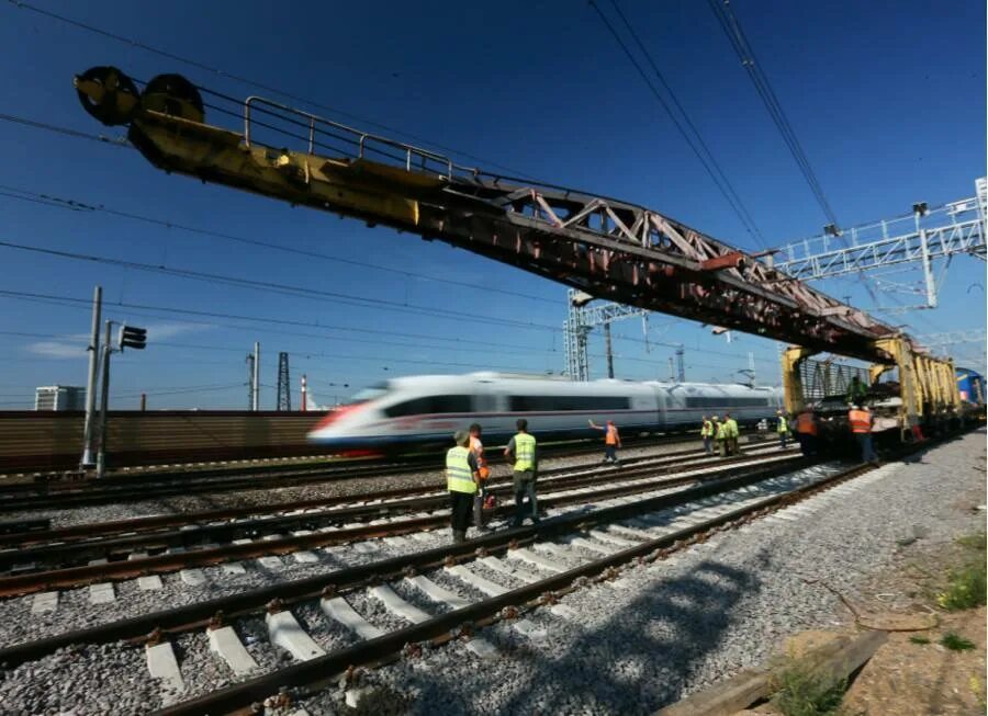 Железнодорожная станция тосно. Цифровая железня дорога. На инфраструктуре железнодорожных путях. Жд инфраструктура. На инфраструктуре железнодорожных путях.