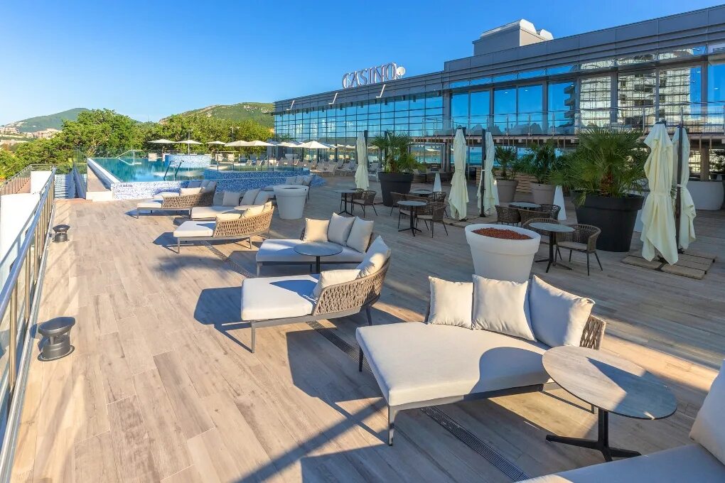 Черногория отели 4 звезды. Falkensteiner hotel montenegro. Монтенегро отели. Монтенегро отели. Pearl beach 4 черногория.