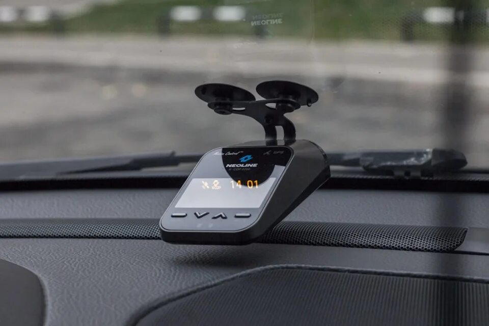 Как обновить антирадар neoline. Неолайн 4200. Радар-детектор neoline x-cop 7500s. Обновление радар детектора neoline x-cop 4100l. Антирадар неолайн 4500.