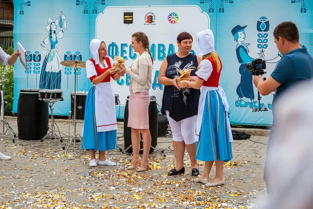 Фестиваль селёдки Царский посол в Переславле-Залесском. Фестиваль селедки. Пухляковский фестиваль селедки. Праздник селедки в Хельсинки. Конкурсы россия 10