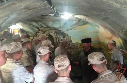 В аджимушкайских каменоломнях было обнаружено несколько тракторов