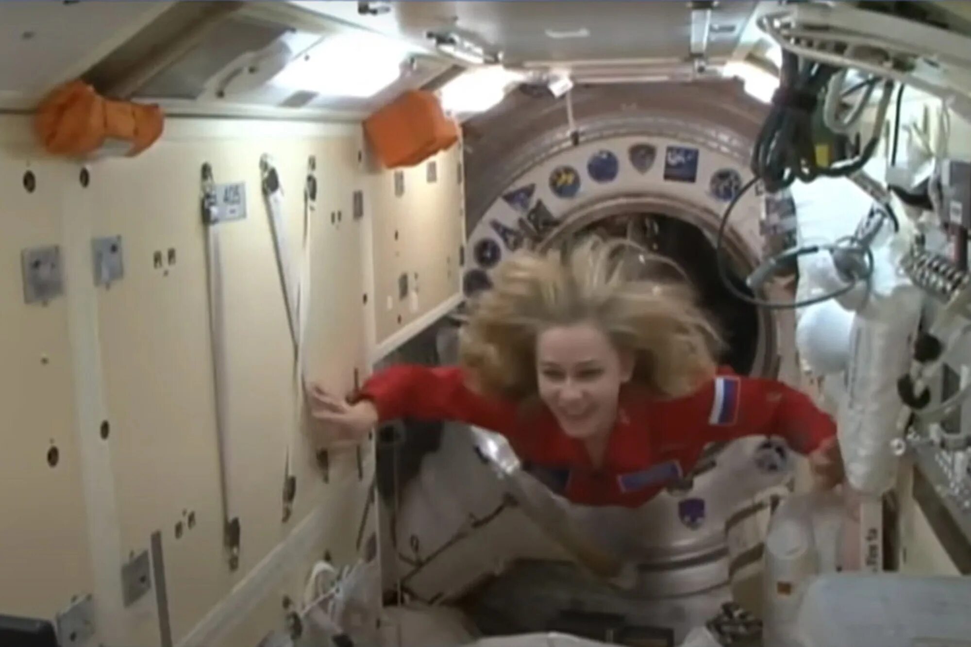 Видео полета первого человека. Юлии Пересильд на МКС.