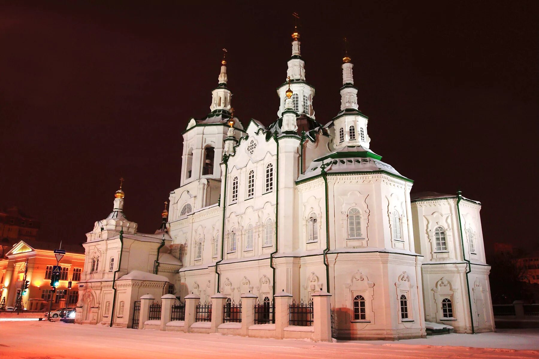 Храмова тюмень. Спасская церковь тюмень. храм спаса нерукотворного тюмень. спасская церковь тюмень 20 век. спасская церковь иркутск.