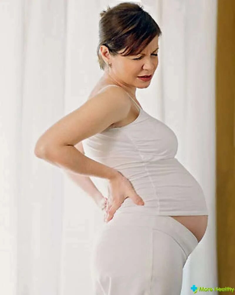 Боли животе при беременности 30 недель. Большой живот у женщин беременных. Болит живот.