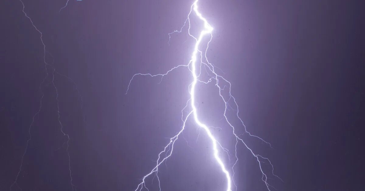 Lightning us