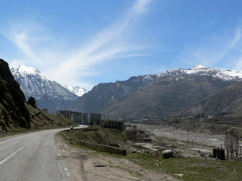 Баксанское ущелье фото летом. Баксанское ущелье достопримечательности фото. Природа баксанского района. Ущелье верхний баксан. Баксанское ущелье приэльбрусье.