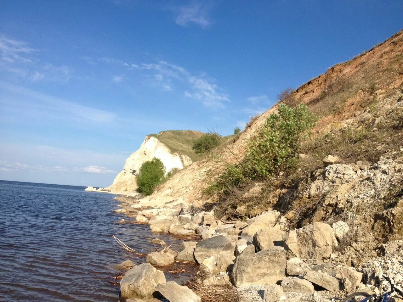 Берег камского устья. Камское Устье Лаишево. Лобач Камское Устье. Арка Камское Устье Татарстан скала. Волжские зори Камское Устье.