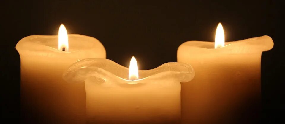 P mum. Melting candle. mum картинка. the candle case. candle girl melting.