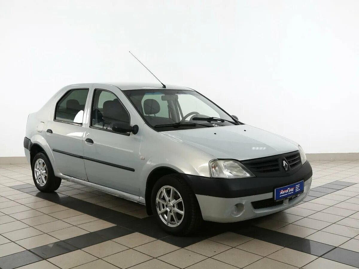 Купить рено 2005 года. Renault Logan 2005. Рено Логан 2005. Рено Логан 2005 года. Рено Логан 2005 1.4.