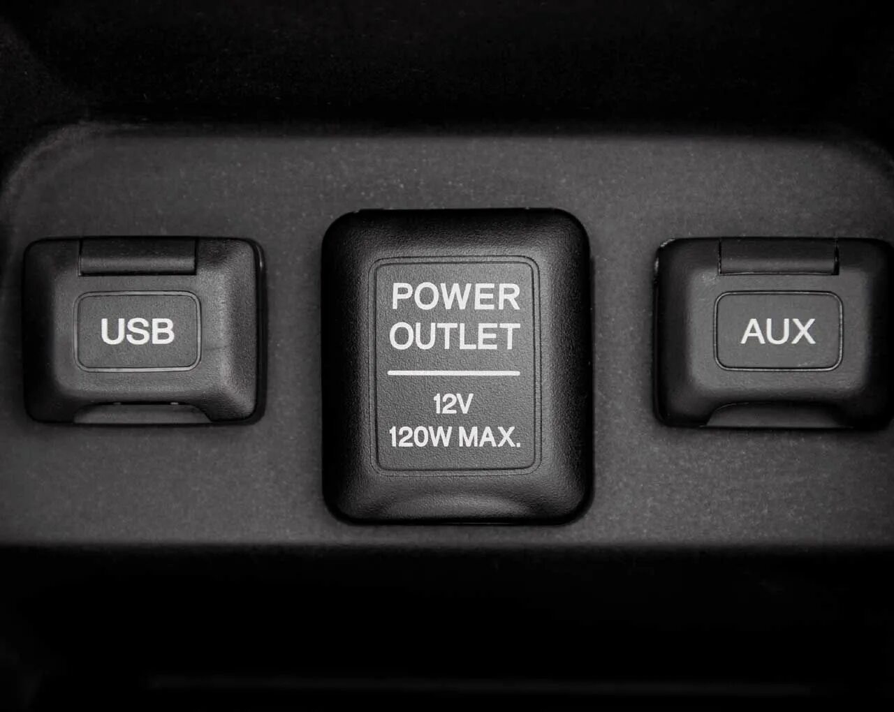 Usb honda. Блок USB aux Honda. Кнопка Power в Honda Civic 5d. Honda Civic USB. USB Civic 5d.