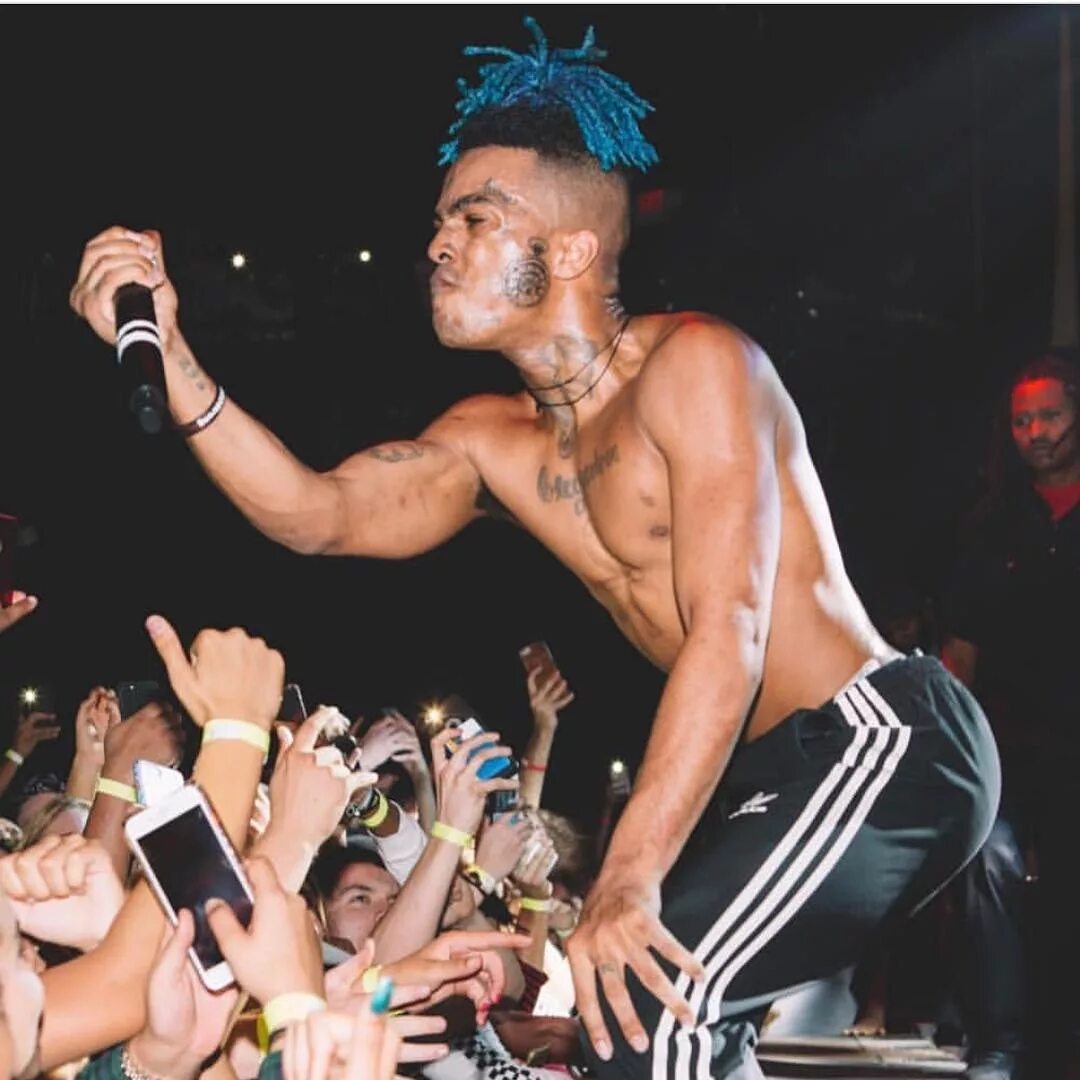 Xxtentacion. Xxxtentacion рэпер. Xxxtentacion 2017. Xxxtentacion рэперы xxi века. Xxxtentacion 2018.