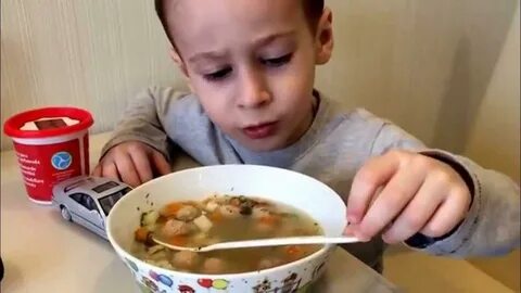 Видео дети ели