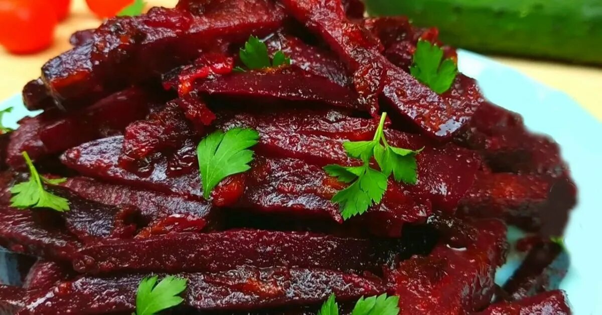 Как приготовить тушеную свеклу