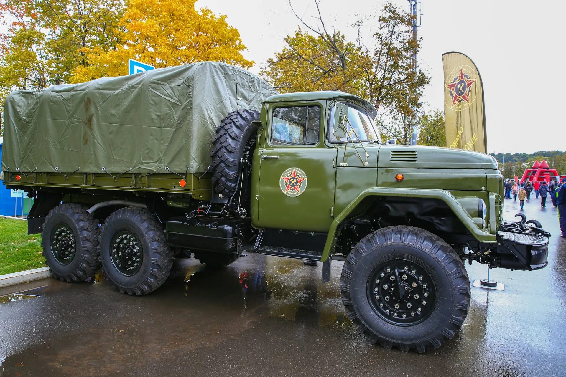 ЗИЛ 131 военный. Грузовик ЗИЛ 131. ЗИЛ-131 грузовой. ЗИЛ 131 армейский. Зил 131 в сборе