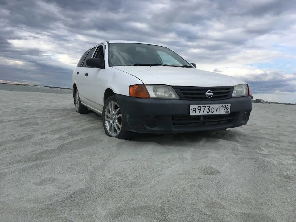 Nissan ad y11. Nissan ad r15. Колеса на ниссан ад. Колеса на ниссан ад. Ниссан ад y11.