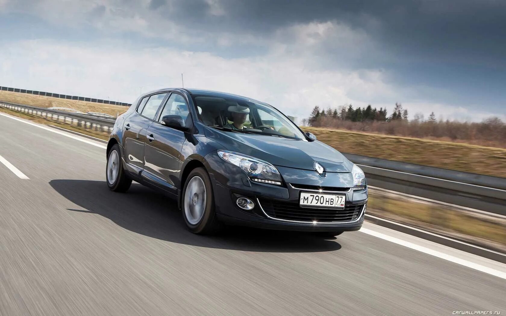 Меган 3 флюенс. Рено меган 2015 хэтчбек. Рено меган 3 хэтчбек. Меган 3 флюенс. Меган 3 флюенс.