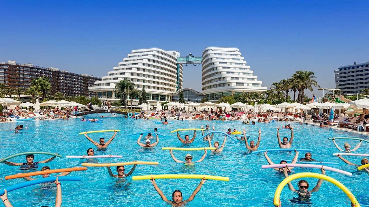 Antalya hotel resort. Миракле Резорт отель Анталия. Анталия Турция отель миракле. Miracle Resort Hotel 5 Турция.