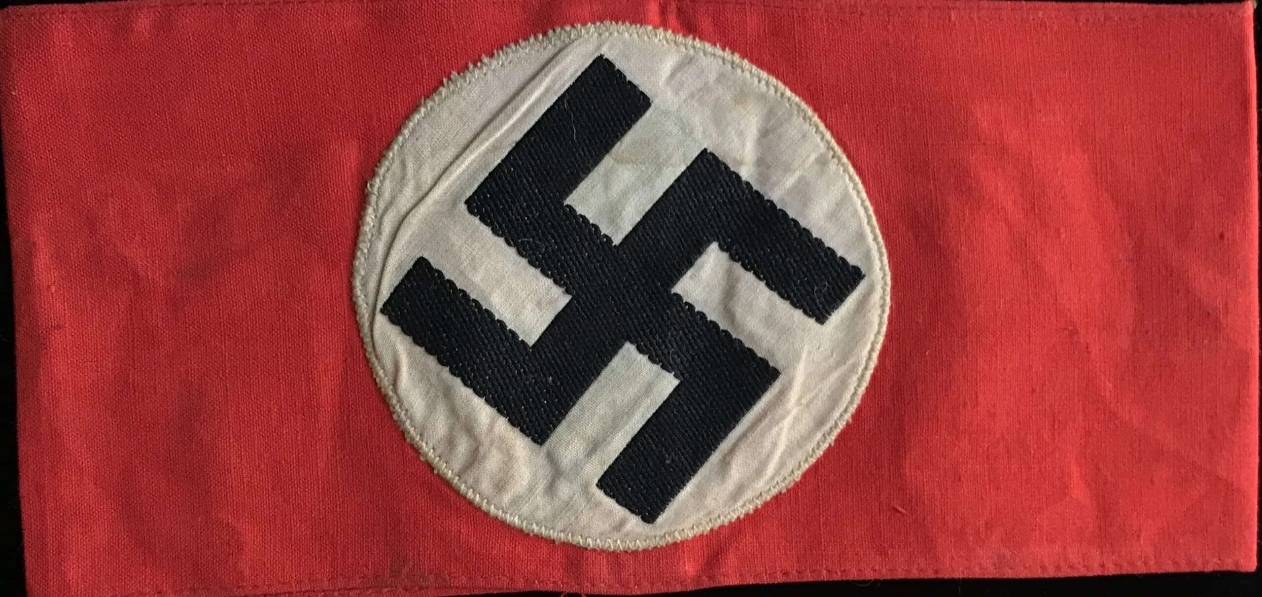 Повязка НСДАП. Нарукавная повязка НСДАП. Waffen SS повязка. Нарукавная повязка Альгемайне-СС.