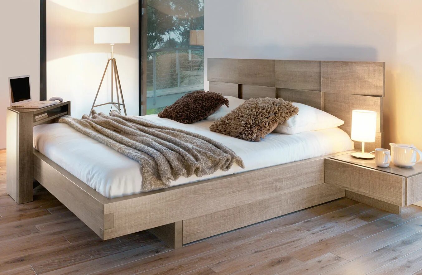 Двуспальная кровать дома дом. Кровать Gautier 180 200. Design Wood кровать Модерн. Кровать с деревянным изголовьем. Кровати с деревянным изголовьем в современном стиле.