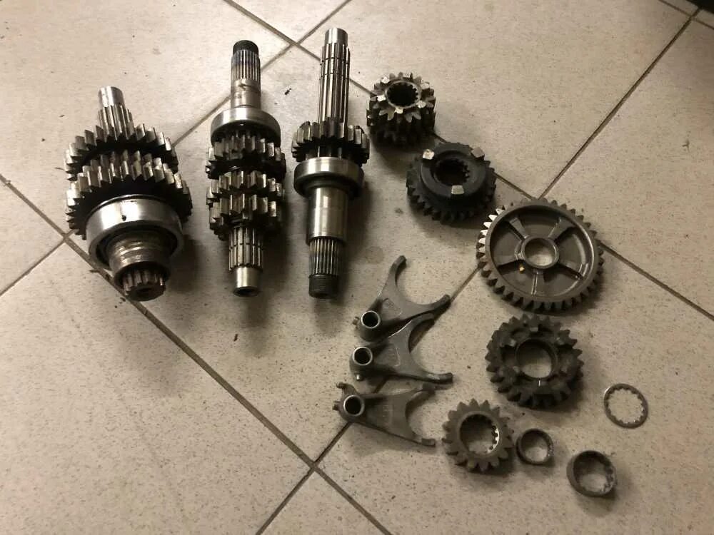Коробка передач honda cbr1000rr 2009. Коробка honda cbr 600f. Коробка передач honda cbr 125. Коробка передач хонда сбр 1000ф. Коробка мотоцикла honda.