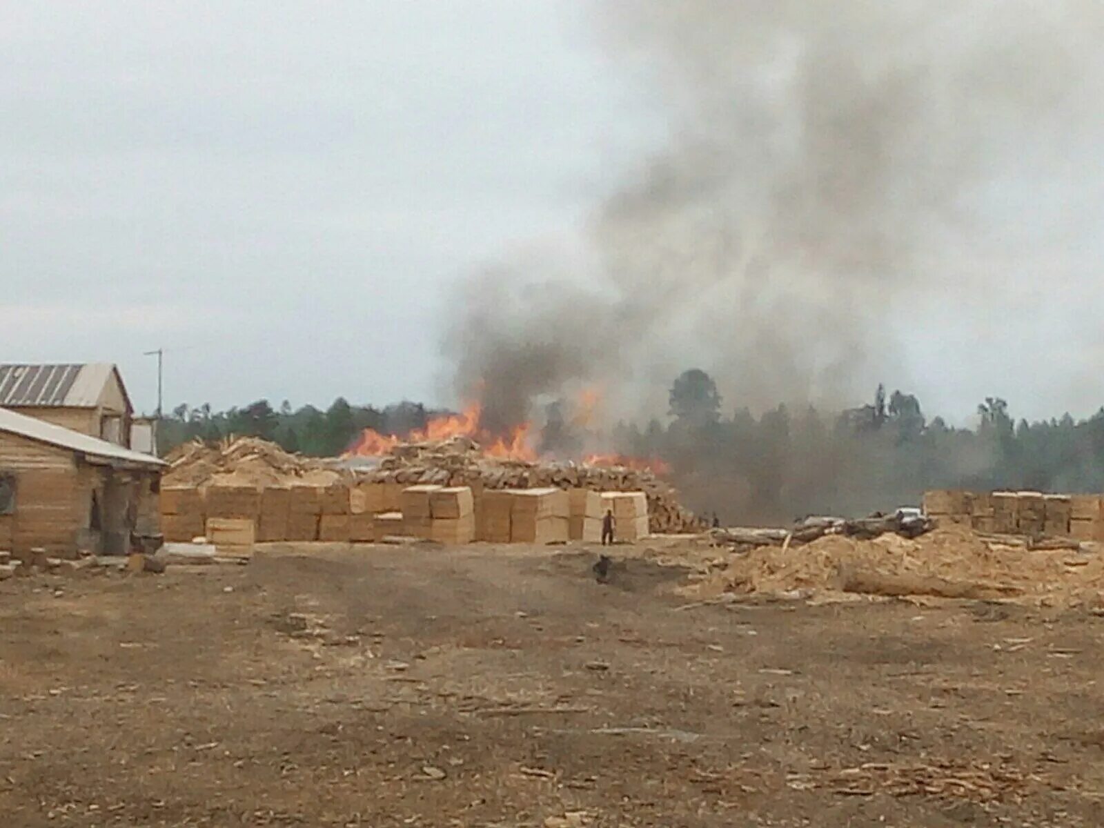 Погода в поселке октябрьском богучанского красноярского. Посёлок Октябрьский Красноярский край Богучанский район. П Октябрьский Богучанского района Красноярского края. Пожар в Богучанском районе Красноярского края. Пожар в Октябрьском поселке Богучанский район.