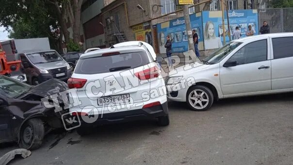 Чп 5. Сводка дтп данилов ярославская область за 8 февраля 2022. Чп нтв чрезвычайное происшествие. Чп 5. Девушка на балконе.