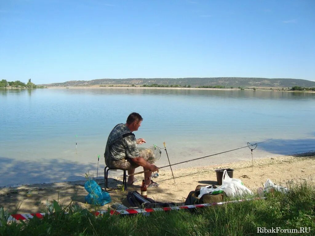 Платная рыбалка в крыму. Озеро Тороповское Калужская область. Тороповское водохранилище. Водоемы Крыма для рыбалки. Рыбалка на Бахчисарайском водохранилище.