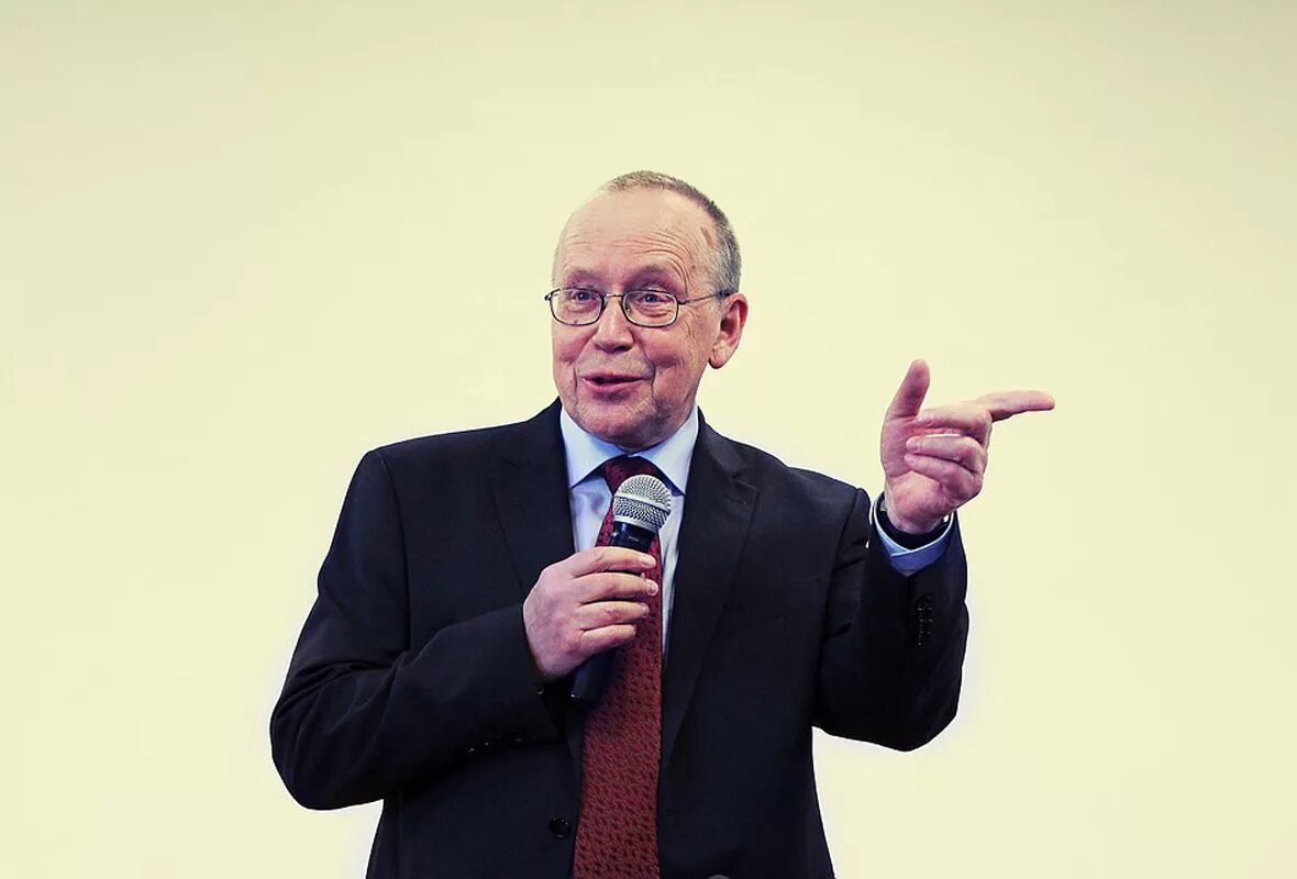 Вяземский умники и умницы. Биография ведущего умники и умницы. Умники и умницы ведущий вяземский. Биография ведущего умники и умницы. Биография ведущего умники и умницы.